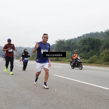 Runner Photo 7492499