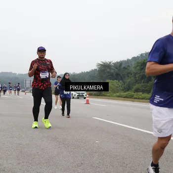 Runner Photo 7492522
