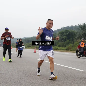 Runner Photo 7492523