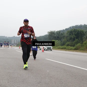 Runner Photo 7492536