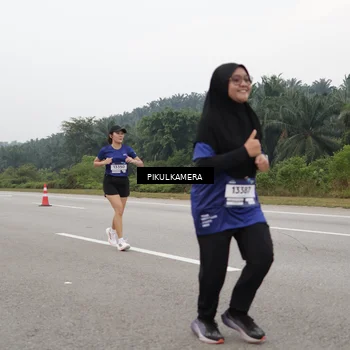 Runner Photo 7492559