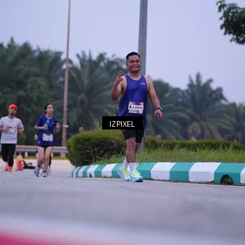Runner Photo 7492580