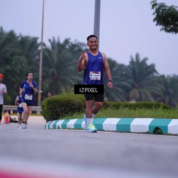 Runner Photo 7492584