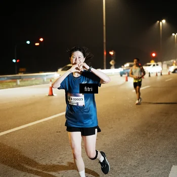 Runner Photo 7492604
