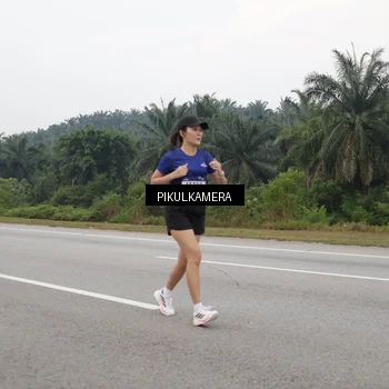 Runner Photo 7492611