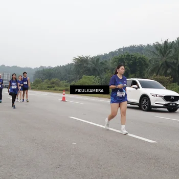 Runner Photo 7492666