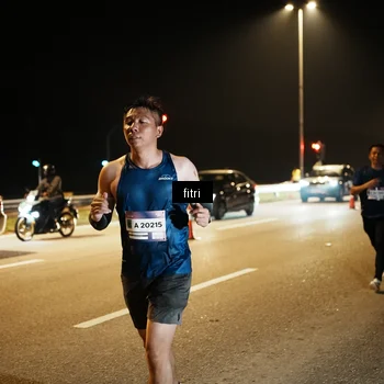 Runner Photo 7492673