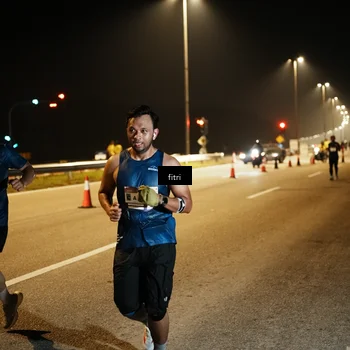 Runner Photo 7492705