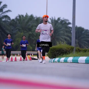 Runner Photo 7492737