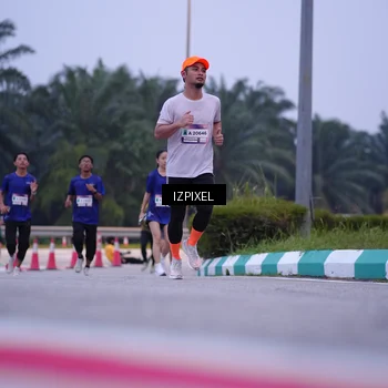 Runner Photo 7492738