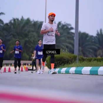 Runner Photo 7492742