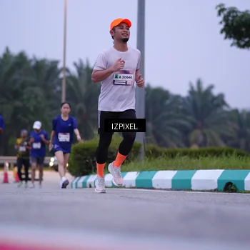 Runner Photo 7492750