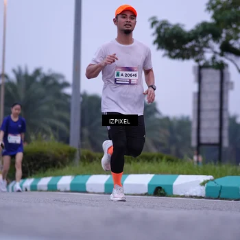 Runner Photo 7492797