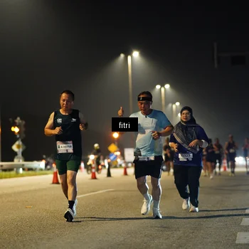 Runner Photo 7492844