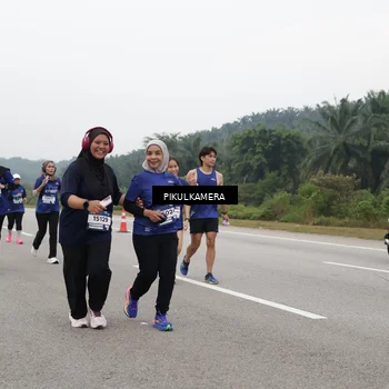 Runner Photo 7492865