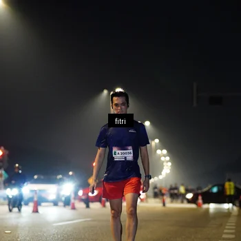 Runner Photo 7492875