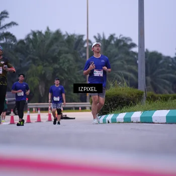 Runner Photo 7492894