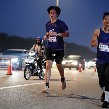 Runner Photo 7492924