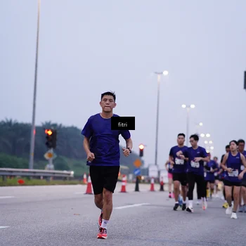 Runner Photo 7492937