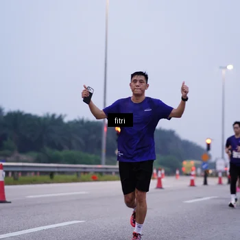 Runner Photo 7492942