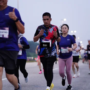 Runner Photo 7492947