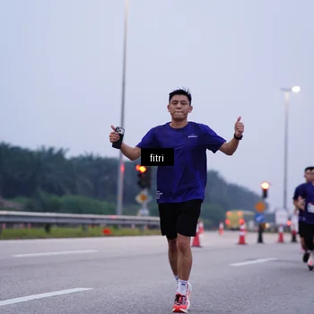 Runner Photo 7492949
