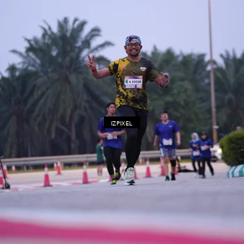 Runner Photo 7492954