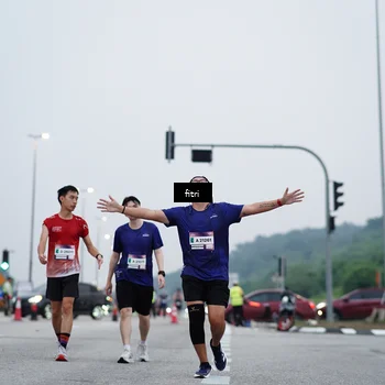 Runner Photo 7492959