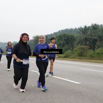 Runner Photo 7492961
