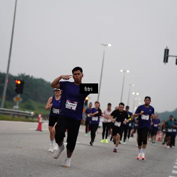 Runner Photo 7492964