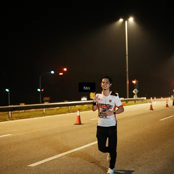 Runner Photo 7492972