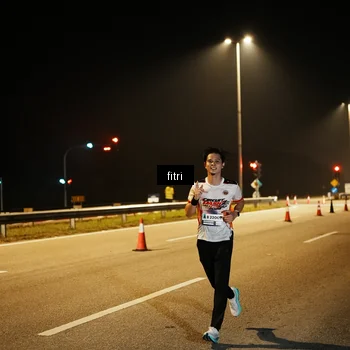 Runner Photo 7492975