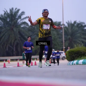 Runner Photo 7492981
