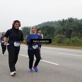 Runner Photo 7493006