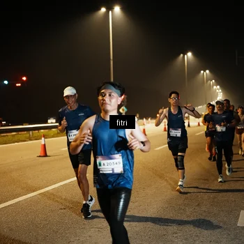 Runner Photo 7493011