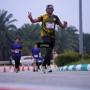 Runner Photo 7493018
