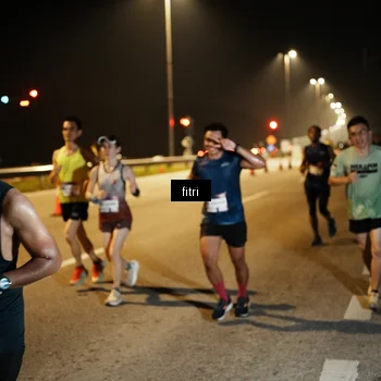Runner Photo 7493020