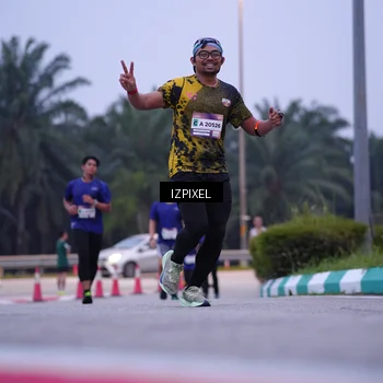 Runner Photo 7493021