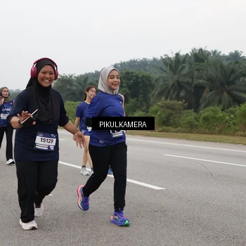 Runner Photo 7493022