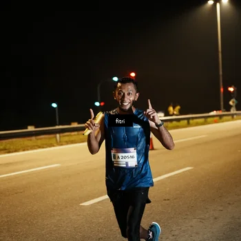 Runner Photo 7493025