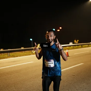 Runner Photo 7493034
