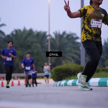 Runner Photo 7493051