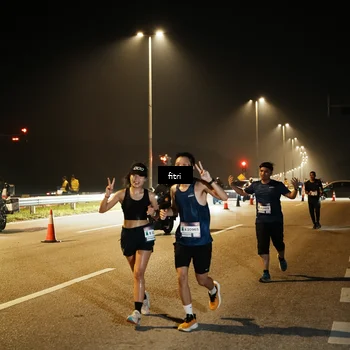 Runner Photo 7493057
