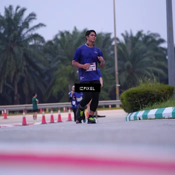 Runner Photo 7493062