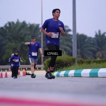 Runner Photo 7493069