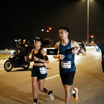 Runner Photo 7493071