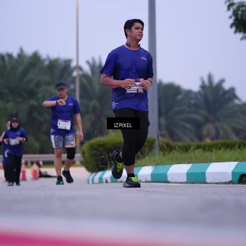 Runner Photo 7493077