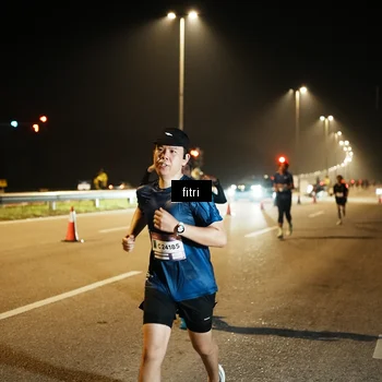 Runner Photo 7493078