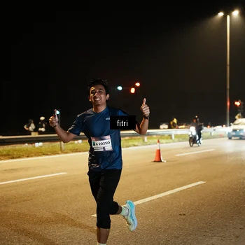 Runner Photo 7493095