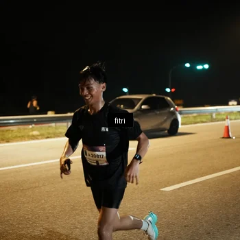 Runner Photo 7493096